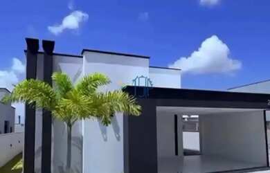 Imagem: A casa possui 3 Dormitórios, 2 Banheiros, 2 Vagas na garagem