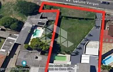 Imagem: O terreno possui 1400m² de Área e está localizado em Vicentina