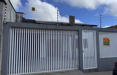 Imagem: A casa possui 2 Dormitórios, 2 Banheiros, 1 Vaga na garagem