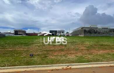 Imagem 2: Lote no Jardins Sevilha. 250m² de Área