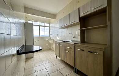 Imagem 8: Apartamento 02 dormitórios, semi mobiliado, vista mar, no bairro Capoeiras,...