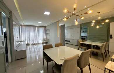 Imagem: O apartamento possui 3 Dormitórios, 2 Banheiros, 2 Vagas na