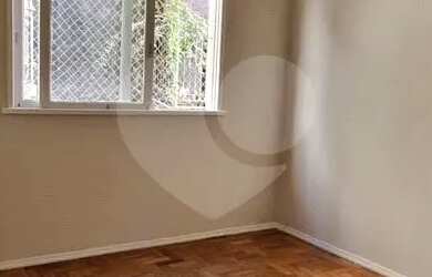 Imagem: O apartamento possui 2 Dormitórios, 1 Banheiro, 48m² de Área