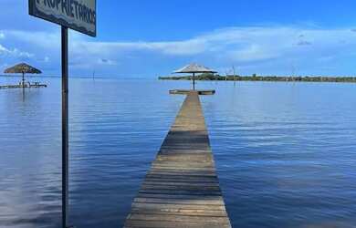 Imagem 2: Rancho no lago. Churrasqueirae800m² de Área