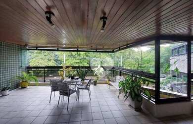 Imagem: O apartamento possui 3 Dormitórios, 3 Banheiros, 2 Vagas na