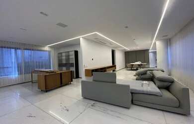 Imagem: O apartamento possui 4 Dormitórios, 5 Banheiros, 4 Vagas na