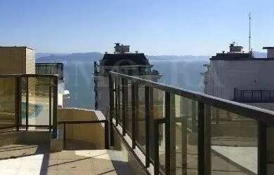 Imagem: O apartamento na cobertura possui 4 Dormitórios, 3 Banheiros