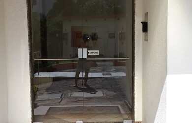 Imagem: O apartamento possui 2 Dormitórios, 1 Banheiro, 2 Vagas na