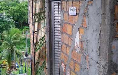 Imagem: A casa possui 1 Dormitório, 1 Banheiro e está localizado