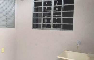 Imagem: A casa possui 1 Dormitório, 1 Banheiro, 20m² de Área e está