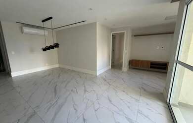 Imagem: O apartamento possui 3 Dormitórios, 4 Banheiros, 2 Vagas na