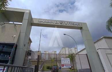 Imagem: O apartamento possui 2 Dormitórios, 1 Banheiro, 2 Vagas na