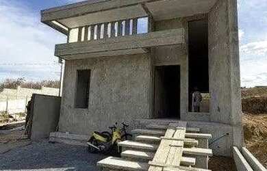 Imagem: A casa em condomínio possui 3 Dormitórios, 2 Banheiros, 1