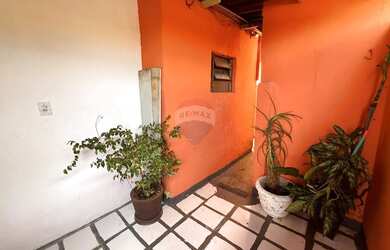 Imagem: A casa possui 2 Dormitórios, 1 Banheiro, 175m² de Área, Imóvel