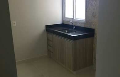 Imagem: A kitnet possui 1 Dormitório, 1 Banheiro, 1 Vaga na garagem