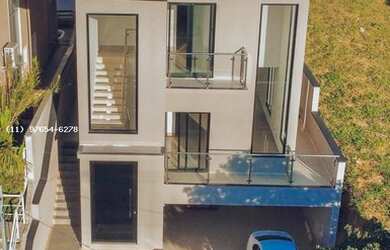 Imagem: A casa em condomínio possui 3 Dormitórios, 5 Banheiros, 5