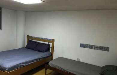 Imagem: A kitnet possui 1 Dormitório, 1 Banheiro e está localizado