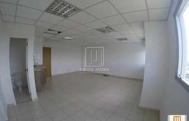 Imagem: O depósito possui 1 Vaga na garagem, 45m² de Área e está