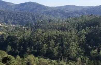 Imagem: O terreno possui 1000m² de Área e está localizado em Rio