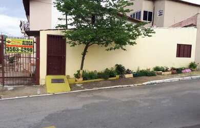 Imagem: A casa possui 1 Dormitório, 1 Banheiro, 40m² de Área e está