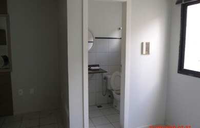 Imagem: O depósito possui 5 Vagas na garagem, 30m² de Área e está