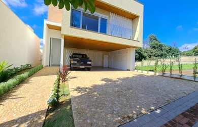 Imagem: A casa em condomínio possui 3 Dormitórios, 5 Banheiros, 5