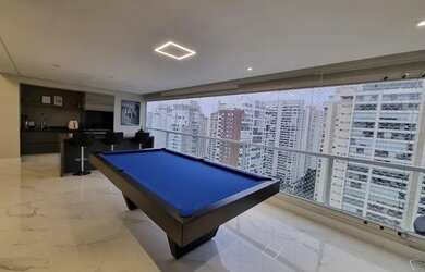 Imagem: O apartamento possui 3 Dormitórios, 5 Banheiros, 4 Vagas na