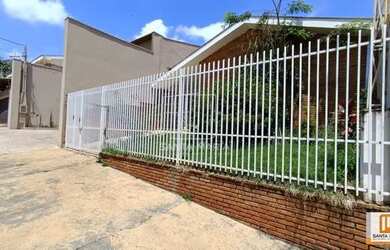 Imagem: O depósito possui 2 Vagas na garagem, 100m² de Área e está