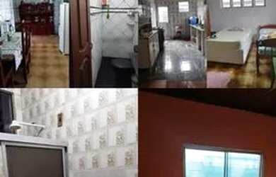 Imagem: A casa possui 3 Dormitórios, 3 Banheiros, 1 Vaga na garagem