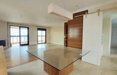 Imagem: O apartamento possui 3 Dormitórios, 5 Banheiros, 4 Vagas na