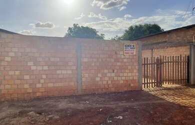 Imagem: O terreno possui 200m² de Área e está localizado em Asa