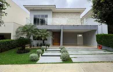 Imagem: A casa em condomínio possui 3 Dormitórios, 5 Banheiros, 2