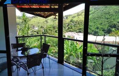 Imagem: A casa possui 5 Dormitórios, 3 Banheiros, 5 Vagas na garagem