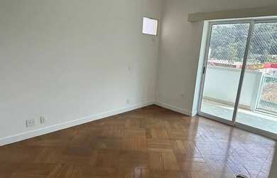 Imagem: O apartamento possui 3 Dormitórios, 5 Banheiros, 2 Vagas na