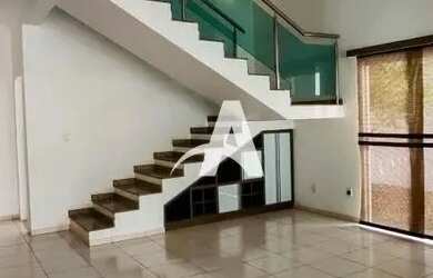 Imagem: A casa possui 4 Dormitórios, 3 Banheiros, 3 Vagas na garagem