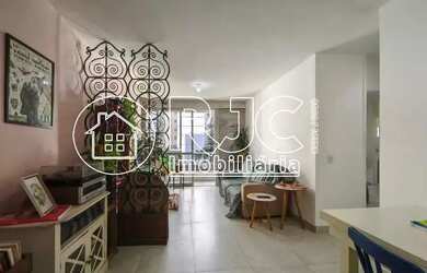 Imagem: O apartamento possui 2 Dormitórios, 3 Banheiros, 1 Vaga na