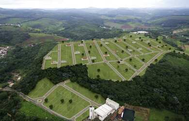 Imagem: O terreno possui 240m² de Área e está localizado em Nova