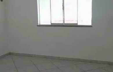 Imagem 10: Arsenal Imóveis vende-Casa com 3 quartos e mas anexo nós fundos no Arsenal