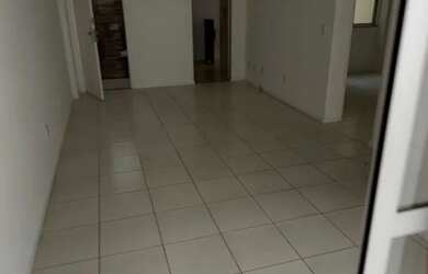 Imagem: O apartamento possui 2 Dormitórios, 2 Banheiros, 2 Vagas na