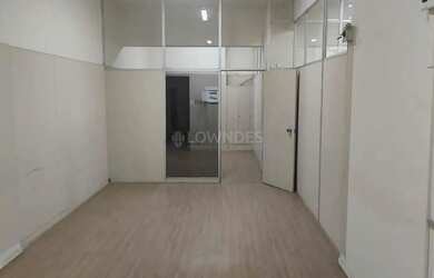 Imagem: O depósito possui 154m² de Área e está localizado em Centro