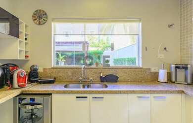 Imagem 14: Casa com 4 dormitórios, sendo 2 suítes para venda - Granja Viana - Cotia/SP...