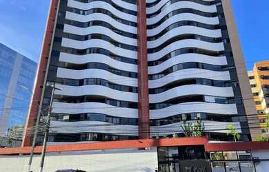 Imagem: O apartamento possui 3 Dormitórios, 1 Banheiro, 3 Vagas na