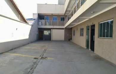 Imagem: O apartamento possui 1 Dormitório, 1 Banheiro, 1 Vaga na garagem