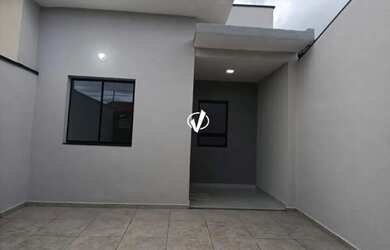 Imagem: A casa possui 2 Dormitórios, 1 Banheiro, 1 Vaga na garagem