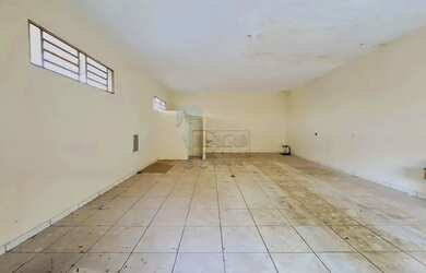 Imagem: O depósito possui 85m² de Área e está localizado em Campos