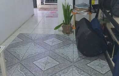 Imagem 13: Casa grande. Varanda, 1 Banheiroe2 Dormitórios