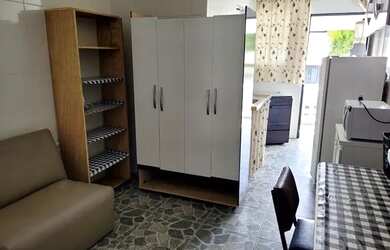 Imagem: A kitnet possui 1 Dormitório, 1 Banheiro, 1 Vaga na garagem