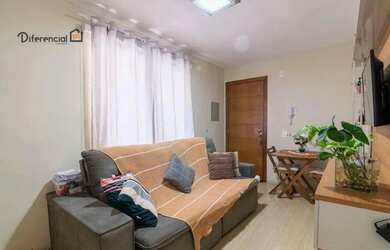 Imagem: O apartamento possui 2 Dormitórios, 1 Banheiro, 1 Vaga na garagem