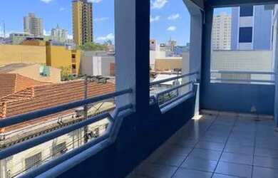 Imagem: O apartamento possui 4 Dormitórios, 2 Banheiros, 1 Vaga na