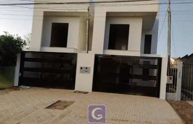 Imagem: A casa possui 3 Dormitórios, 3 Banheiros, 2 Vagas na garagem